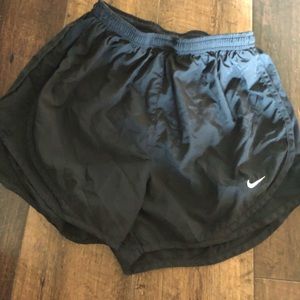 Black Nike Shorts, size Small
